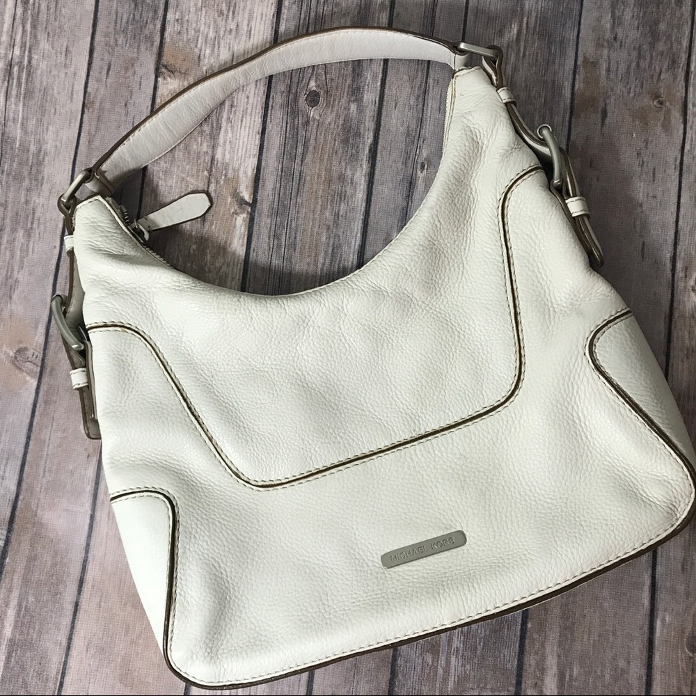(SOLD) Michael Kors White Leather Shoulder Purse